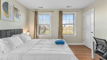 1 sovrum, skrivbord, strykjärn/strykbräda och gratis wi-fi