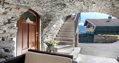 Apartment 'Maison Bebe Terre Blanche' with Mountain View, Private Terrace and Wi-Fi