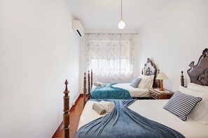 2 habitaciones, tabla de planchar con plancha y wifi gratis 