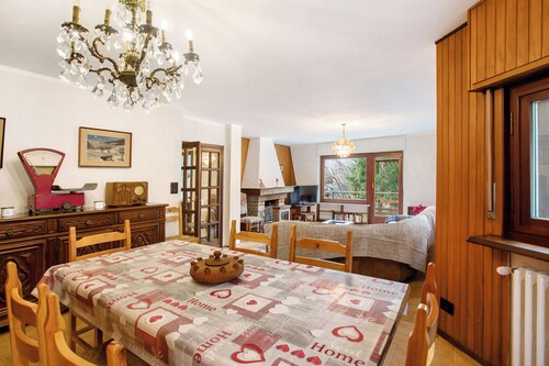 Vacation Home "Maison La Truite" with Mountain View, Private Terrace & 4 Balconies