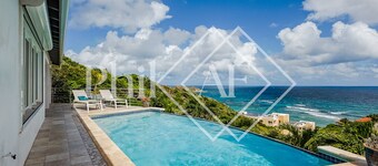 Beautiful 6 Bed-rooms Villa at Dawn Beach