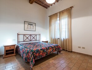 1 soverom, wi-fi (inkludert) og sengetøy