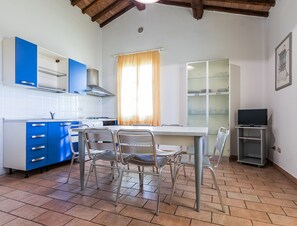 Dining - Holiday Home 'Podere Simonetta - A13' with Shared Pool, Shared Garden and Wi-Fi (Cecina)