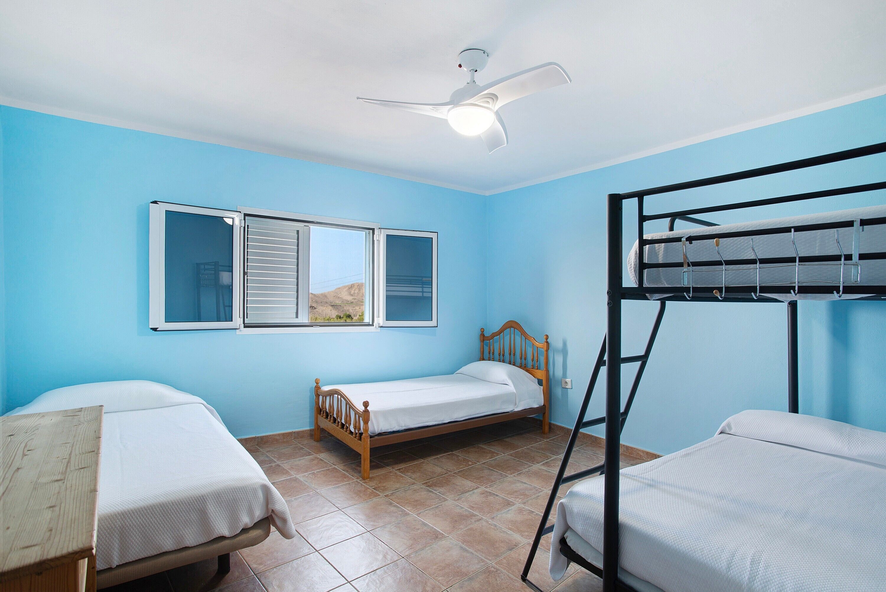 2 dormitorios, wifi gratis, ropa de cama