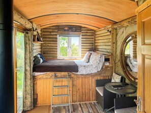 1 quarto, roupa de cama
