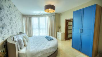 3 habitaciones, tabla de planchar con plancha y wifi gratis