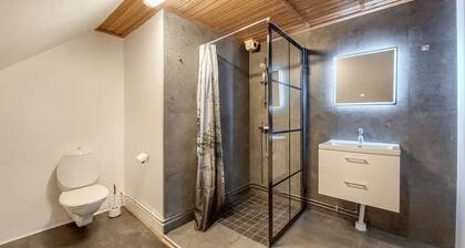 Awesome home in Hyltebruk with WiFi