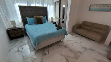 1 bedroom, desk, iron/ironing board, free WiFi