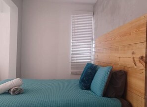 1 bedroom, desk, iron/ironing board, free WiFi