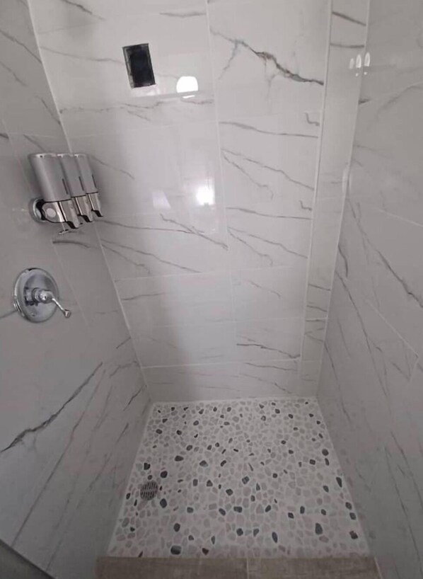 Towels, soap, shampoo, toilet paper