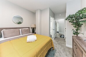 2 多间卧室、办公桌、熨斗/熨衣板、WiFi