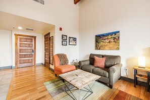 TV connectée, table de tennis de table