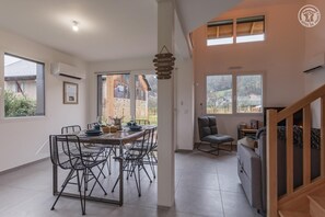 Dining - LA Source - Villard D'hery (VILLARD D'HERY)