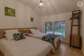 3 bedrooms, iron/ironing board, travel cot, free WiFi