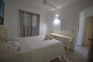 2 Schlafzimmer, BĂŒgeleisen/BĂŒgelbrett, WLAN, BettwĂ€sche