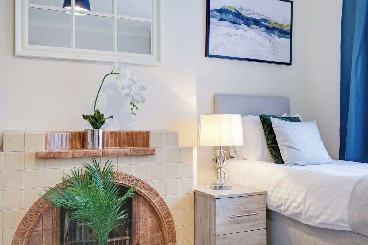 4 chambres, fer et planche à repasser, lit parapluie, Wi-Fi