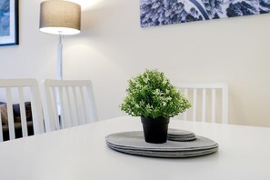 Interior - High Wycombe Home Free Parking Free WiFi Garden (High Wycombe)