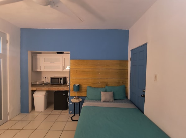 1 bedroom, desk, iron/ironing board, free WiFi