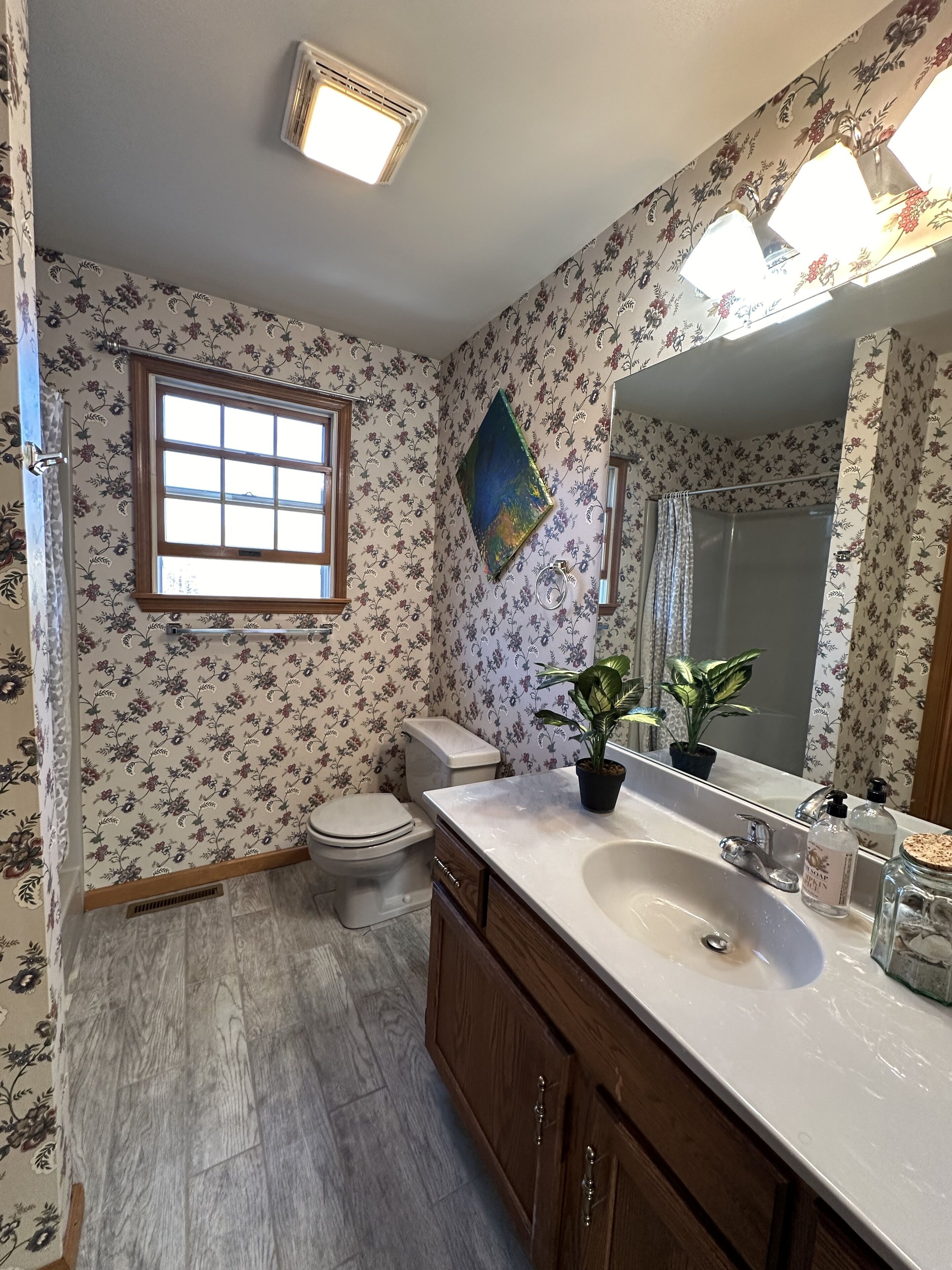 Deluxe Suite | Bathroom