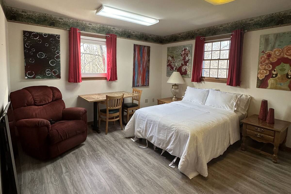 1 chambre, fer et planche à repasser, Wi-Fi gratuit