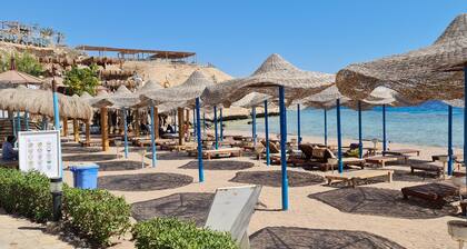 Sharks Bay Hotel & Padi Butterfly