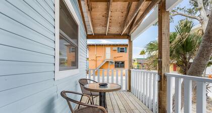 Cozy Cottage 1030 Cabana Azul| Steps to Beach & Local Hotspots