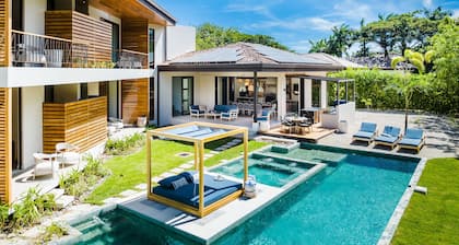 Top Family Villa · Pool, Gym, Hot Tub · Kids Room · 5 Min Walk to Beach