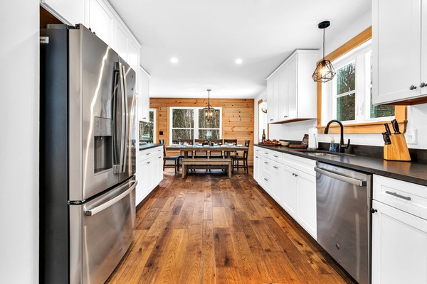 Frigorífic, microones, forn i placa de cuina