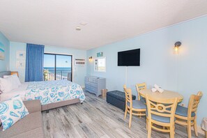 1 chambre, fer et planche à repasser, Wi-Fi gratuit, draps fournis