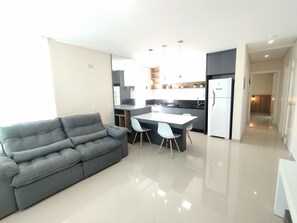Smart TV - Refúgio Praiano em Bombinhas (Centro Bombinhas)