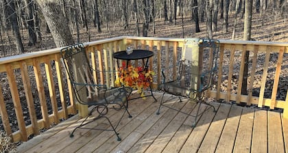 Remote Cabin Hideaway in the woods close to the lake, walking trails, and casino