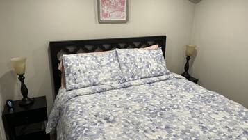 2 bedrooms, bed sheets