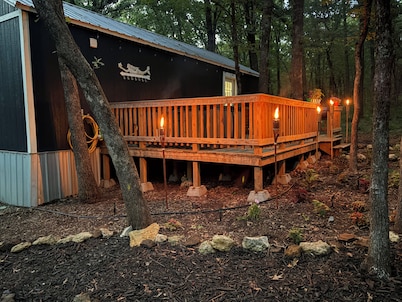 Remote Cabin Hideaway in the woods close to the lake, walking trails, and casino