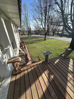 Terrace/patio - 3 BD + 2BA House iin Harrison. Convenient location. (Harrison)