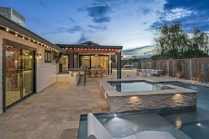 Terrace/patio - The Copper Haven: Luxurious Heated Salt Pool & Spa w/ Game Room (Glendale)