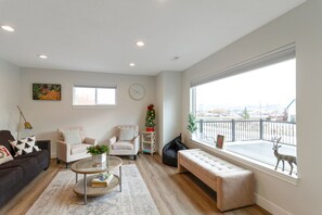 Smart-TV, Videospiele, DVD-Player