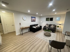 Smart TV, videogames, DVD player