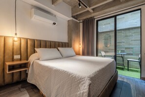 아파트, 파티오 | 1 개의 침실, 고급 침구, 각각 다른 스타일의 인테리어, 각각 다르게 가구 비치