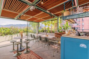 Coffee shop - B 48 Living by B Rent (Medellín)