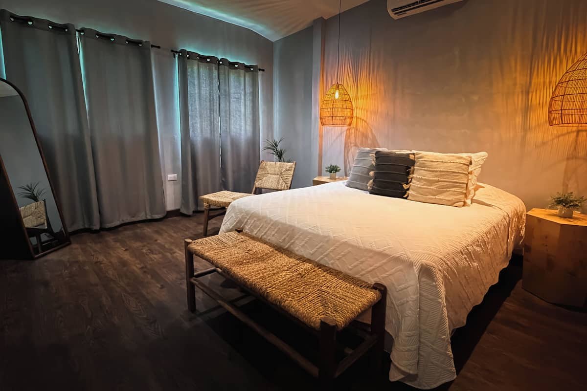 Departamento Deluxe, 2 habitaciones, vista al mar, torre | Edredón, tabla de planchar con plancha, cunas gratuitas y wifi gratis