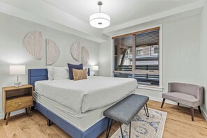 2 bedrooms, iron/ironing board, travel cot, WiFi - Stylishly Renovated Spring Creek Retreat (Canmore)