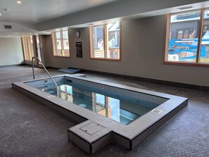 Pool - Stylishly Renovated Spring Creek Retreat (Canmore)