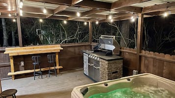 Bain à remous extérieur