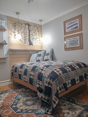2 bedrooms, desk, iron/ironing board, travel crib