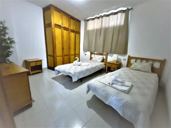 1 Schlafzimmer, Bügeleisen/Bügelbrett, Reisekinderbett, kostenloses WLAN