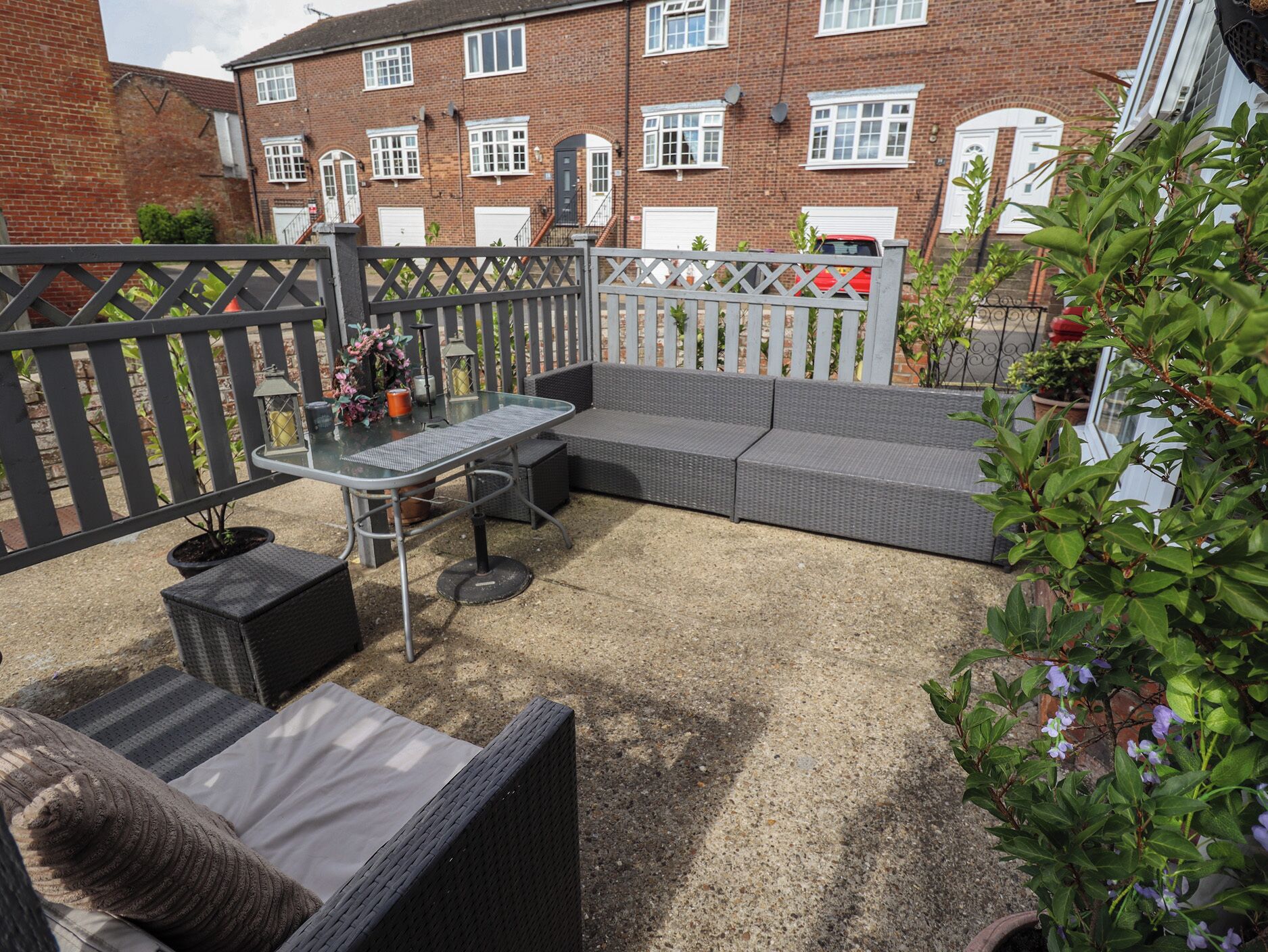 Cottage | Tempat makan luar