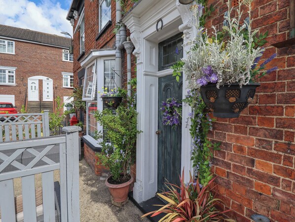 Cottage | Exterior detail