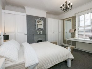 3 bedrooms, individually decorated, individually furnished, free WiFi