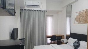Business Studio Suite | Free WiFi - Sayana Apartemen by Mega Bara Group (Tarumajaya)