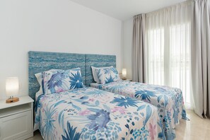 2 camere, una scrivania, ferro/asse da stiro, Wi-Fi gratuito